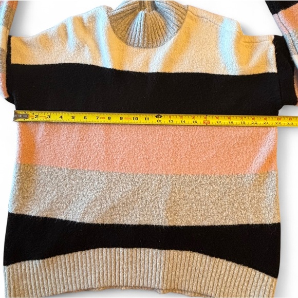 Romeo + Juliet Couture Colorblock Mock Neck Sweater Women’s Large - Picture 3 of 5